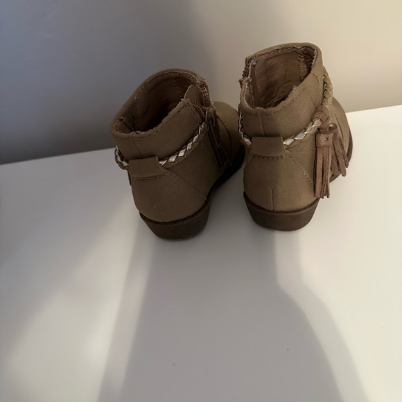 Toddler girl booties - Picture 4 of 4